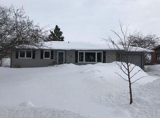 2410 Rivershore Dr S, Moorhead, MN 56560