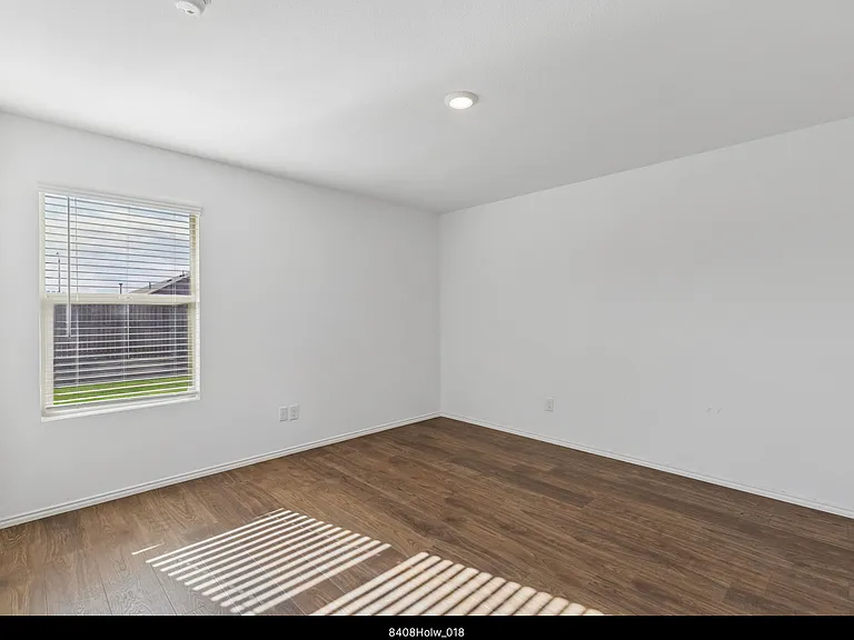 8408 Hollow Bend St — Photo 17