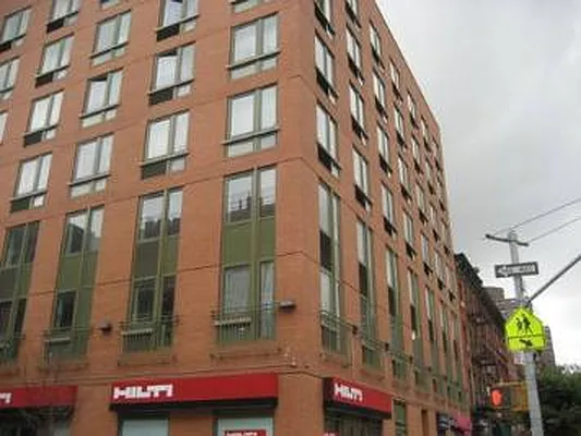 Rented by Corcoran | media 28