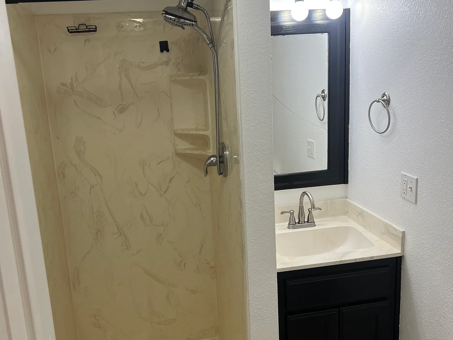 4 bed, 1841 sqft, $1,800 — Photo 3