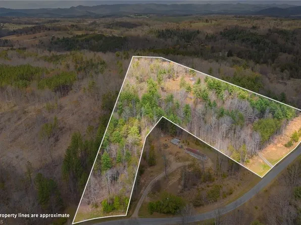 1163 Mills Rd, Mount Airy, NC 27030