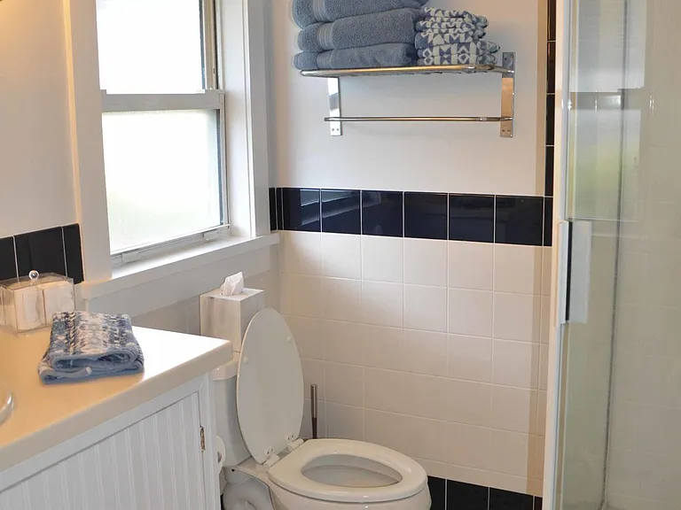 704 Ocean Front — Photo 17