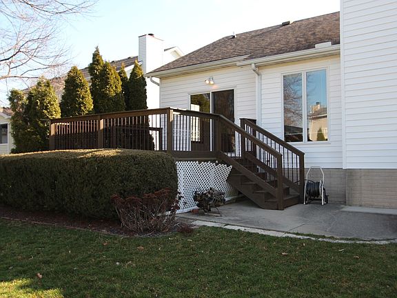 4th image of 701 Watford Dr