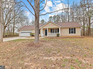 180 McIntosh Estates Dr, Sharpsburg, GA 30277
