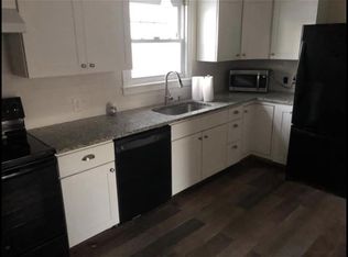 114 Gray Rd #B, Falmouth, ME 04105