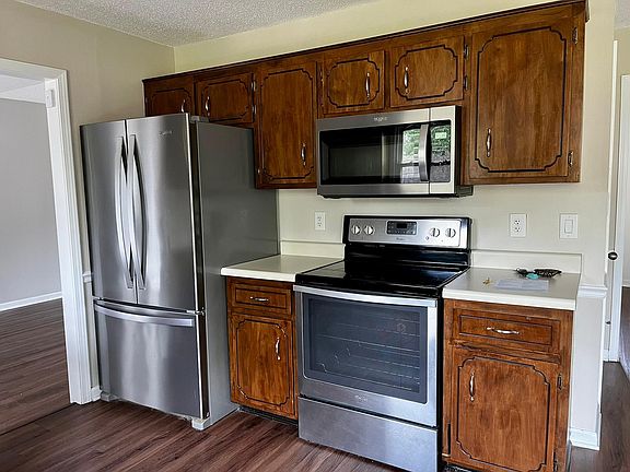 4th image of 2159 Amadeus Dr