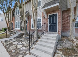 9 Cross Cyn, San Antonio, TX 78247