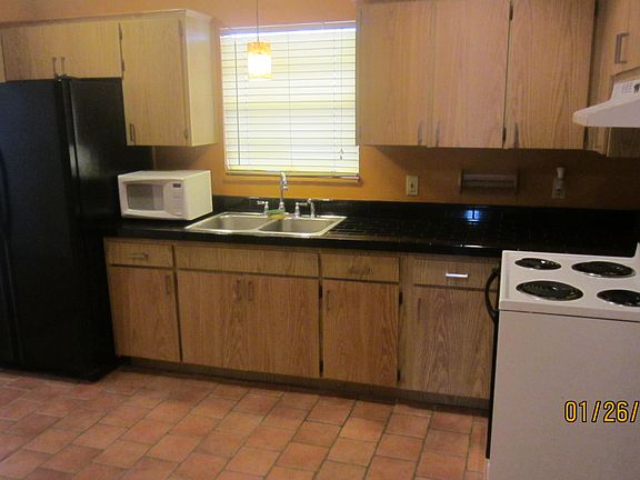 3rd image of 3711 N Darwin Ave