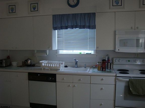 3rd image of 103 N Newark Ave