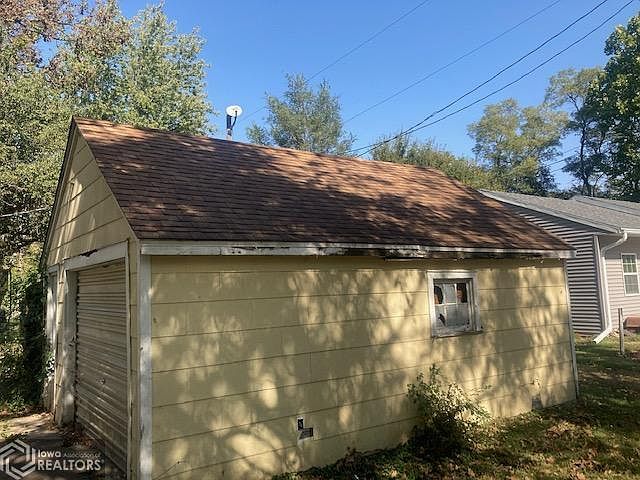 2nd image of 111 Colvin Ave