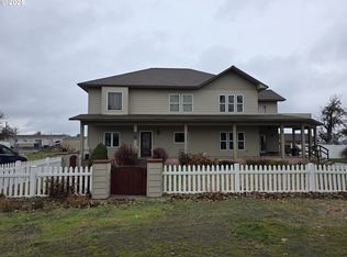 445 NE 7th St, Irrigon, OR 97844