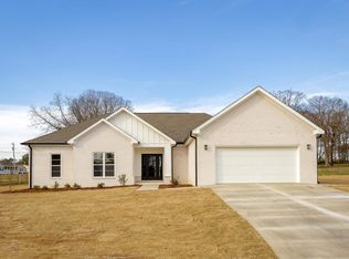 101 Spry Way, Killen, AL 35645
