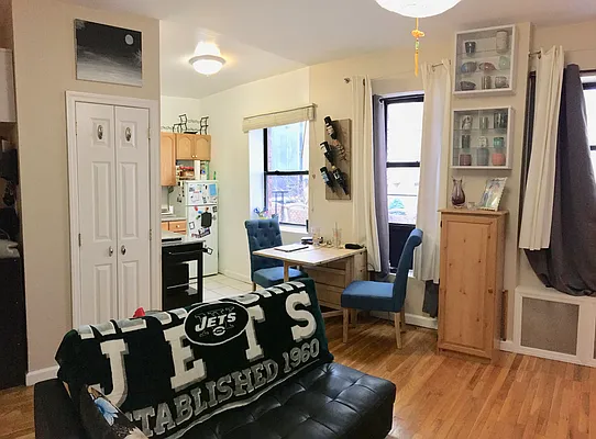 Rented by Charles Coutinho LLC | media 12