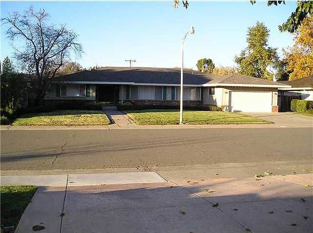 1st image of 3005 Latham Dr