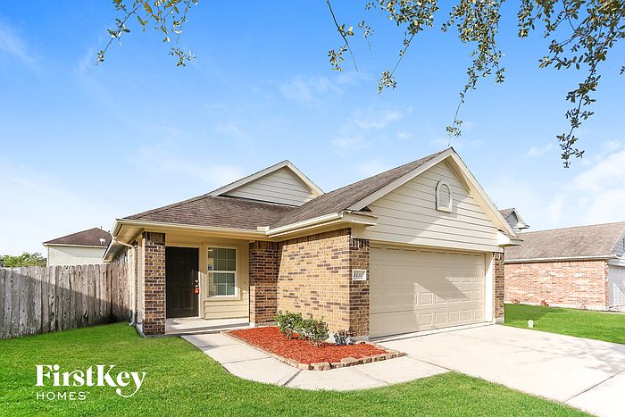 1st image of 4434 Amaryllis Ave