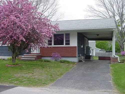 29 Wentworth St Photo 1