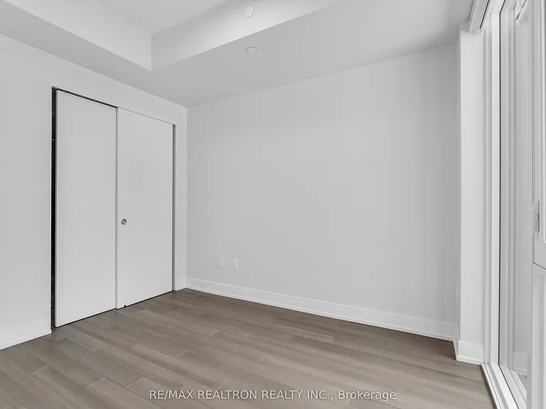 664 Spadina Ave #205 — Photo 26