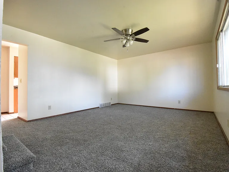 9306 Florence Dr — Photo 2