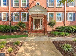 4715 31st St S APT C2, Arlington, VA 22206