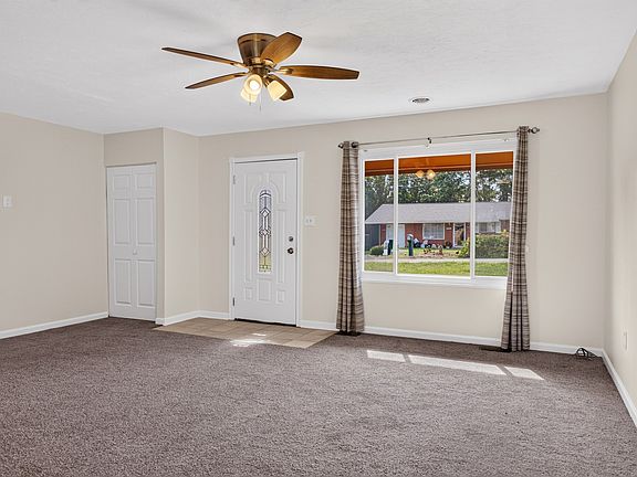 5th image of 207 Longview Dr