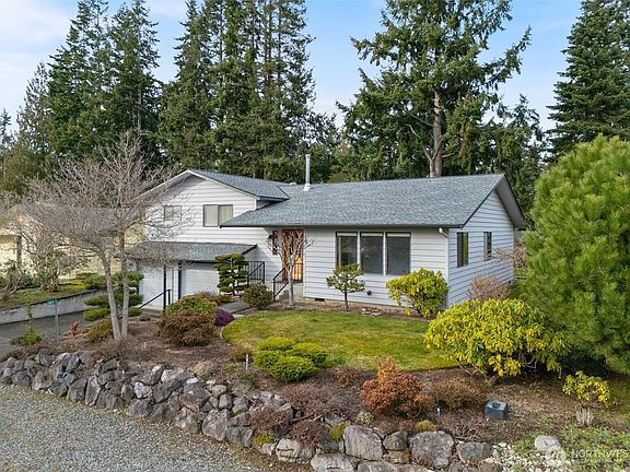 3rd image of 187 Sunland Drive