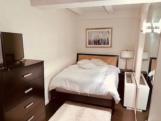 Rented by Oxford Property Group | media 9