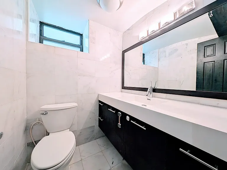 320 Lincoln Pl #F — Photo 11