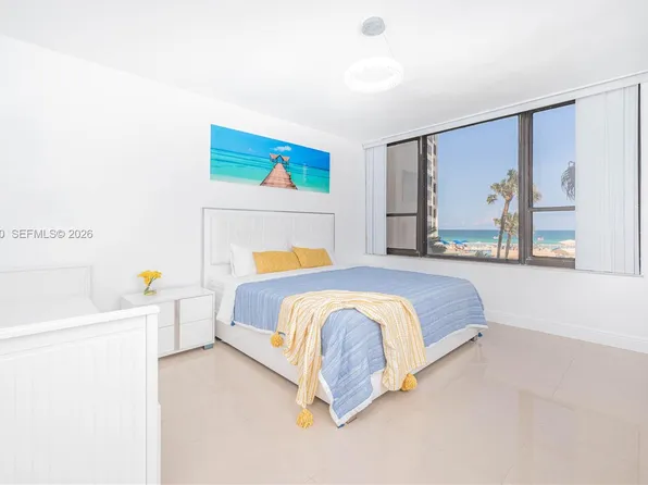 3505 S Ocean Dr, Hollywood, FL