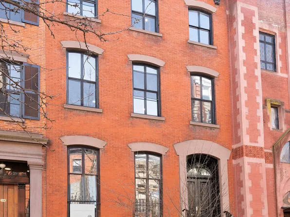 230 West 11th Street image 1 of 4