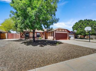 8612 N 84th Dr, Peoria, AZ 85345
