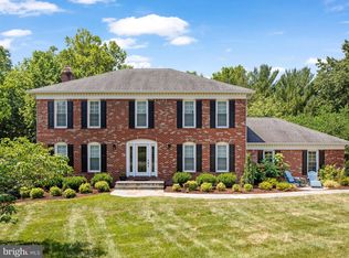 2756 Copper Creek Rd, Herndon, VA 20171