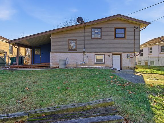 2nd image of 450 E Palatine Rd