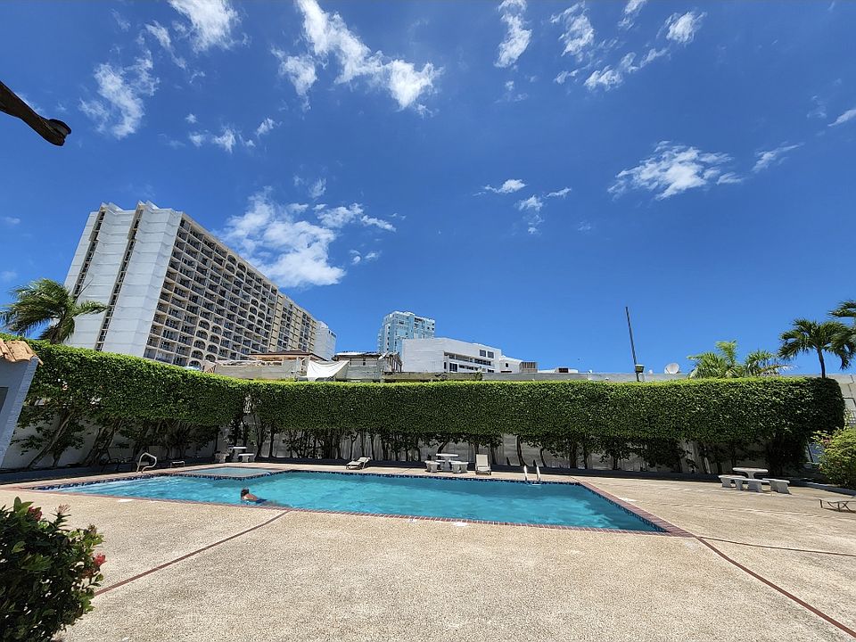 2nd image of 6471 Avenue Isla Verde #308