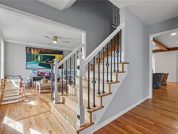 5th image of 12422 Wedd St