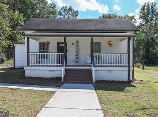 53 E Jones St, Newnan, GA 30263
