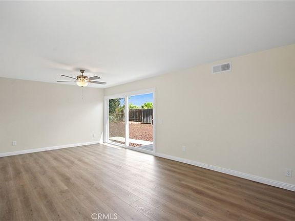 3rd image of 1683 Lark Ln