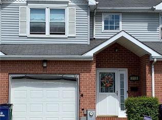 313 King Peterson Rd, Buffalo, NY 14204