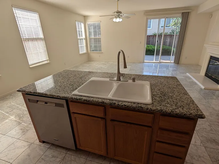90 Plumeria Ct — Photo 10