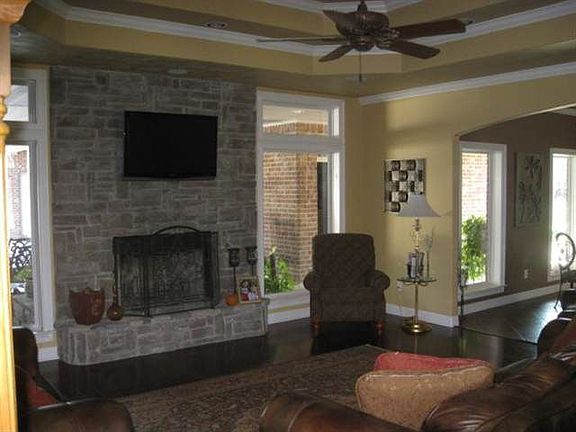 5th image of 9085 Timco Dr