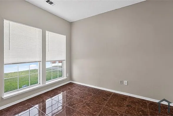 2313 Valley Falls Ave — Photo 21