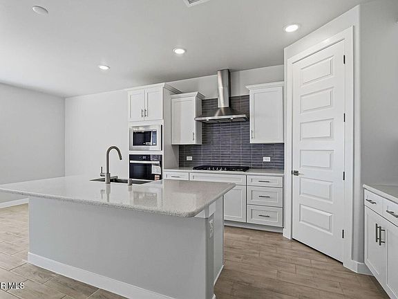 2nd image of 13312 Emerald Water Ct