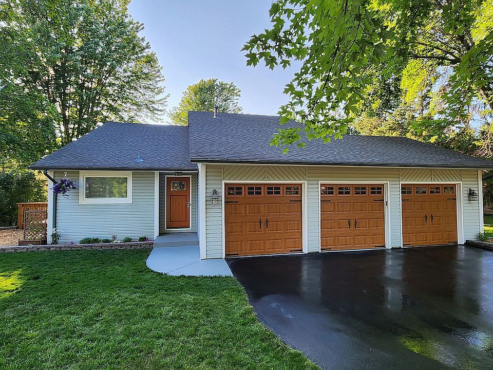 1st image of 596 Dresden Dr