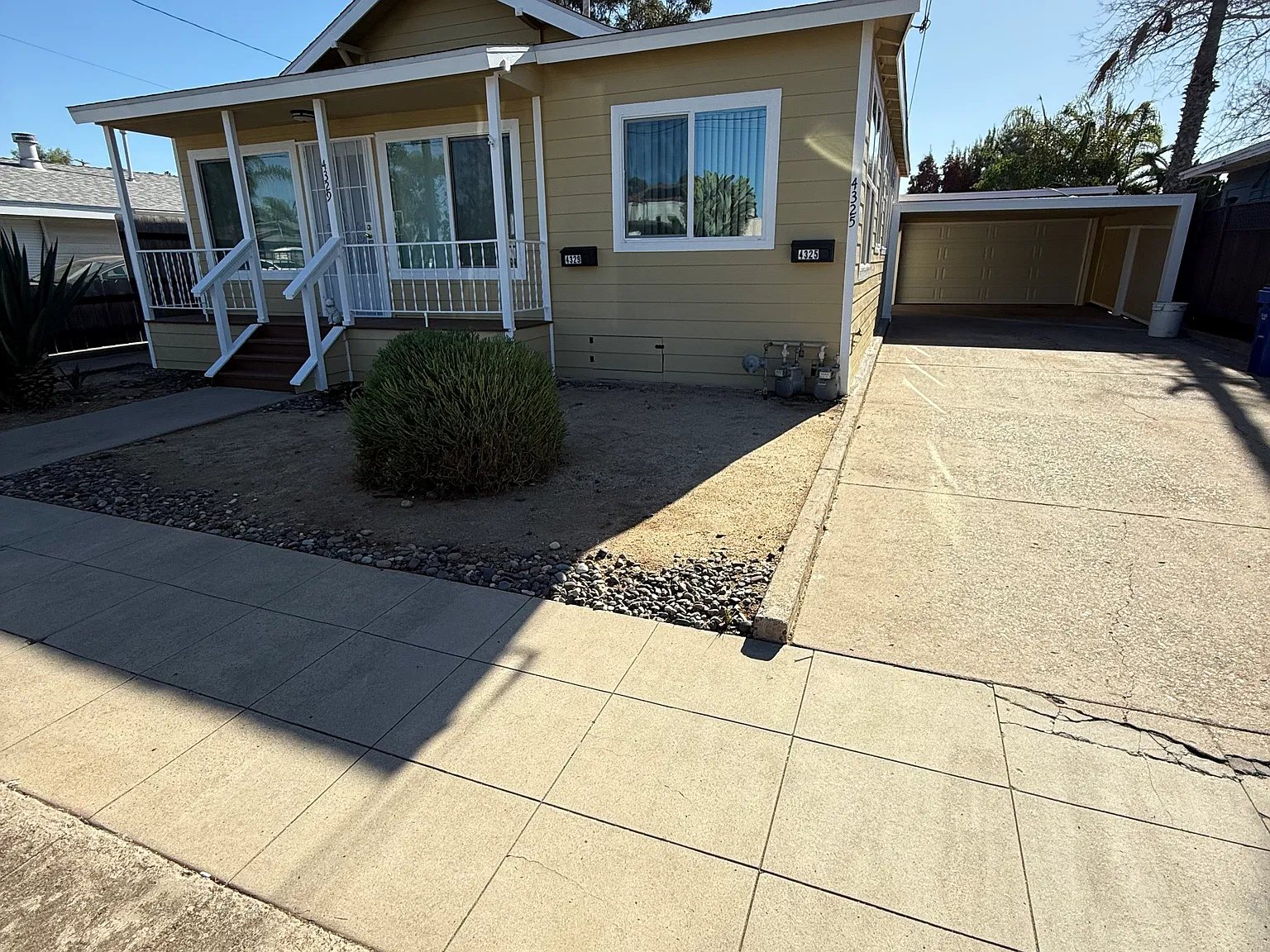 3 bed, 10 sqft, $4,995 — Photo 2