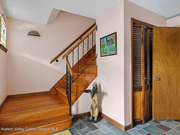 3rd image of 16 Shagbark Drive