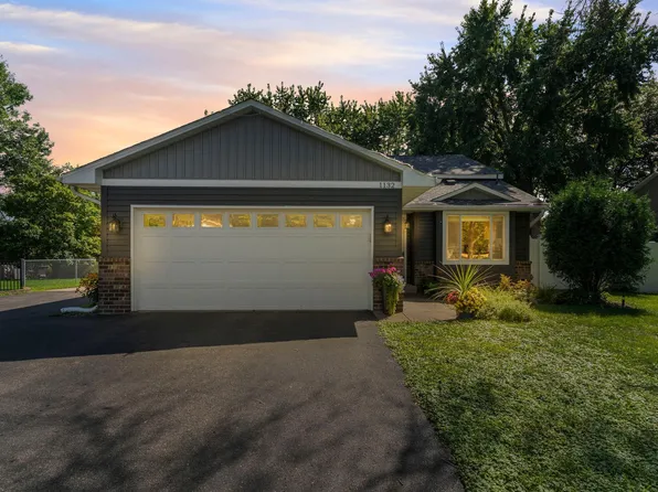 1132 Buchanan Cir NE, Blaine, MN 55434