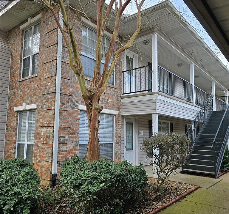 1st image of 533 Versailles Blvd APT E