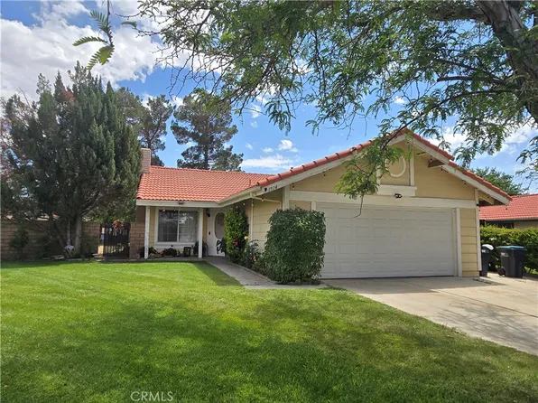 1514 Essex Ln, Lancaster, CA 93534