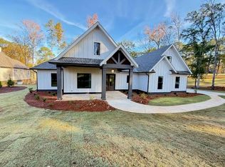 1159 Winged Foot Dr, Greensboro, GA 30642