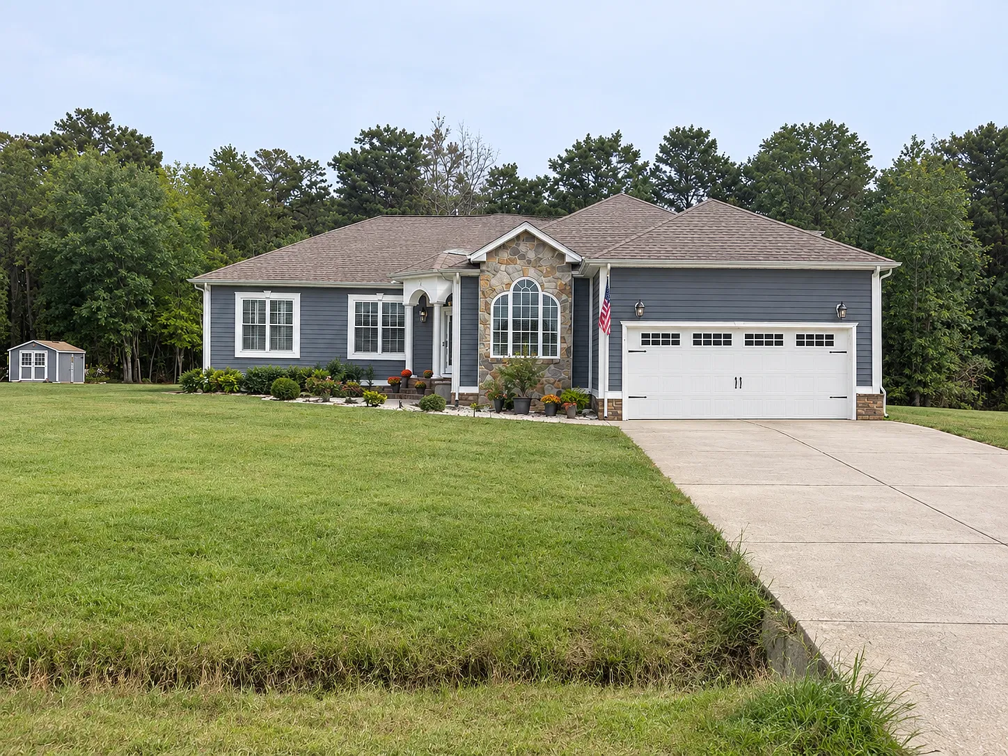4 bed, 2887 sqft, $3,200 — Photo 1