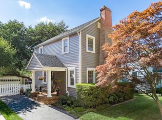 891 S Remington Rd, Bexley, OH 43209